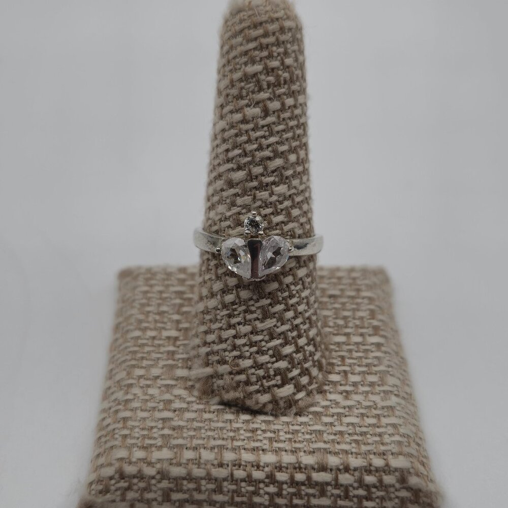 Size 8.75 Sterling Silver Unique Style Cubic Zirconia Gems Ring A3432